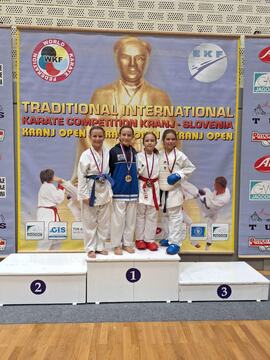 Ula Požar 3. mesto v borbah malčic nad 36 kg